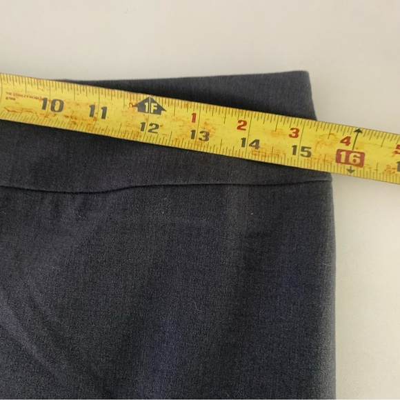 Nine West Dark Gray Midi Pencil Skirt Size 2 - Picture 8 of 8